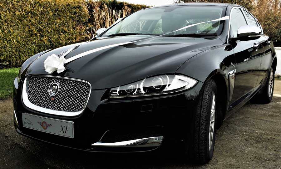Jaguar XF in Panther Black